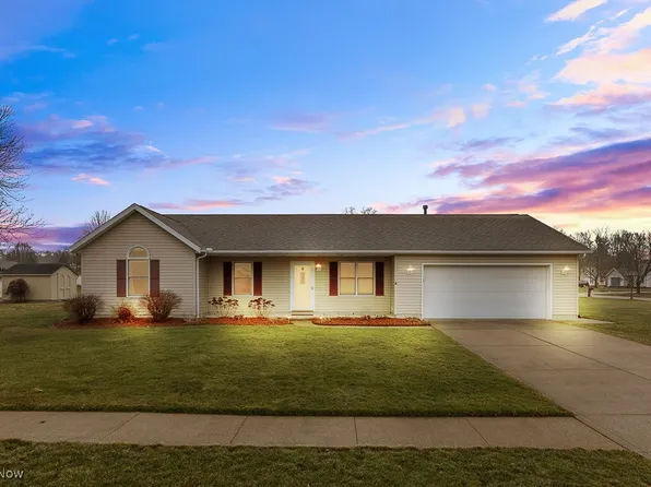 120 Parkside Dr, Creston, OH 44217