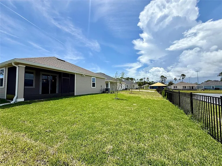 53 Signet Cir — Photo 31