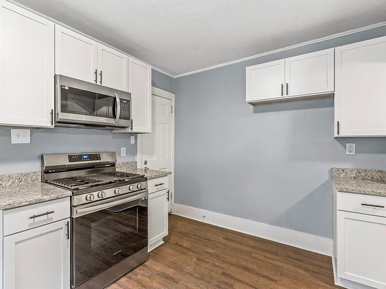 6005 Medlin Heights Rd — Photo 13
