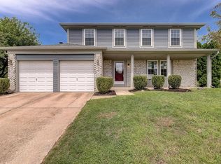 7712 Sunblest Blvd, Fishers, IN 46038