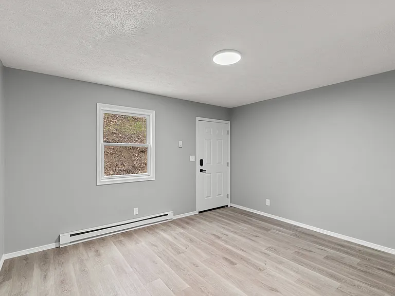 Fowler Apartments — Photo 9