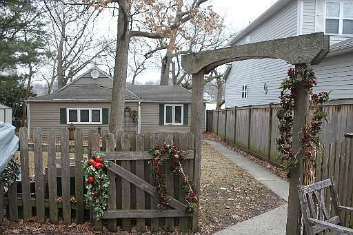 1st image of 24135 N Forest Dr