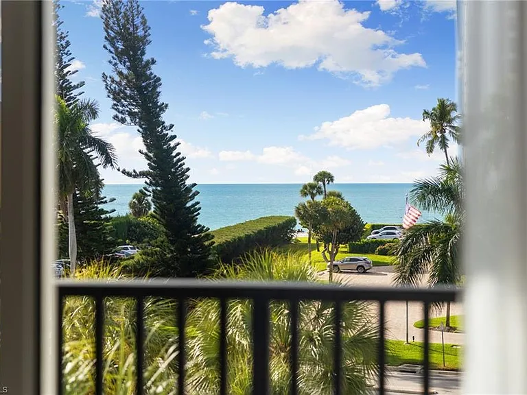 3500 Gulf Shore Blvd N #406 — Photo 24