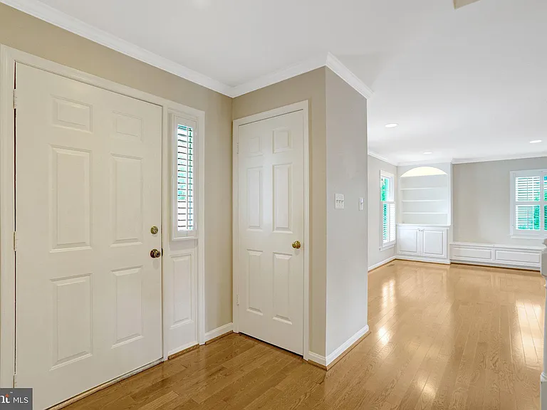 6281 Gentle Ln — Photo 2