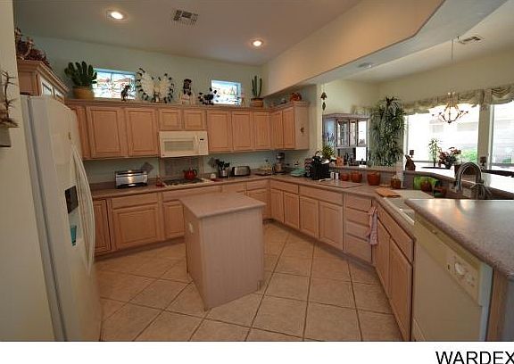 5th image of 2284 Desert Forest Ln