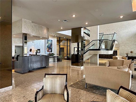 3rd image of 300 Lake Marina Dr #5D