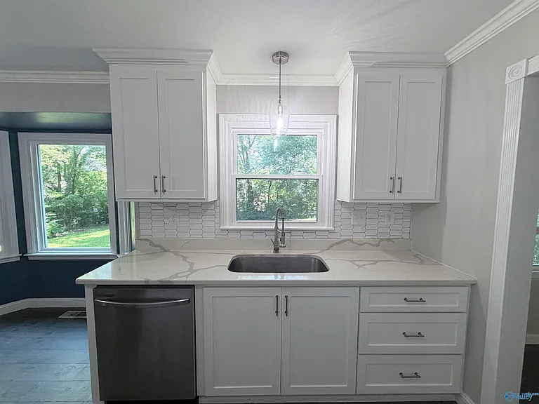 11114 Hillwood Dr SE — Photo 12