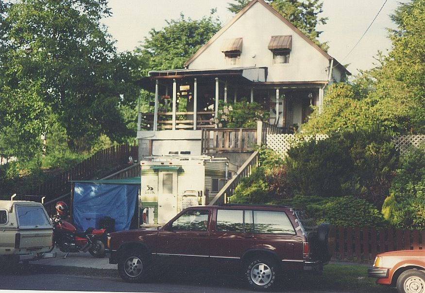 1st image of 1114 Central St SE