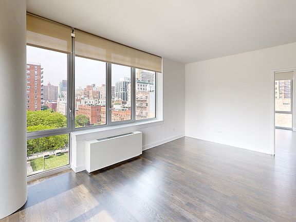 4th image of 801 Amsterdam Ave APT 07B