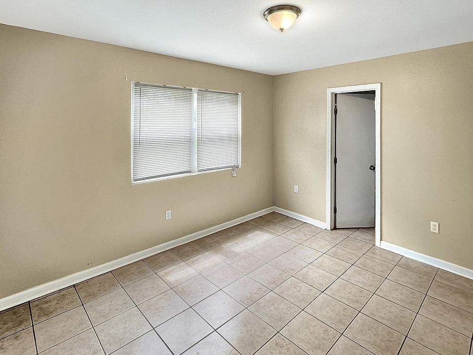 1st image of 4516 Papania Dr #1