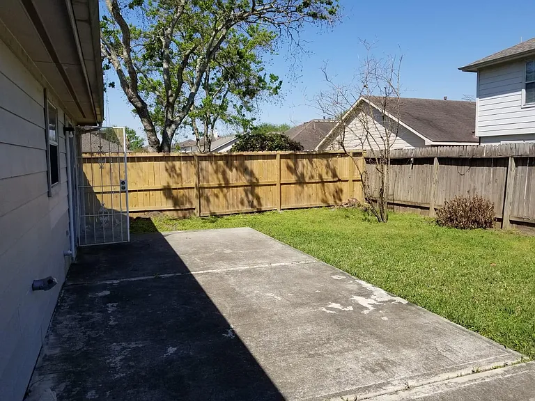 3526 Lexington Cmn — Photo 16