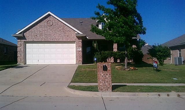 1st image of 1128 Sweetwater Dr