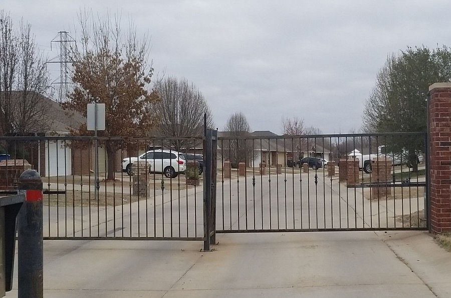 2nd image of 254 Cambridge Dr