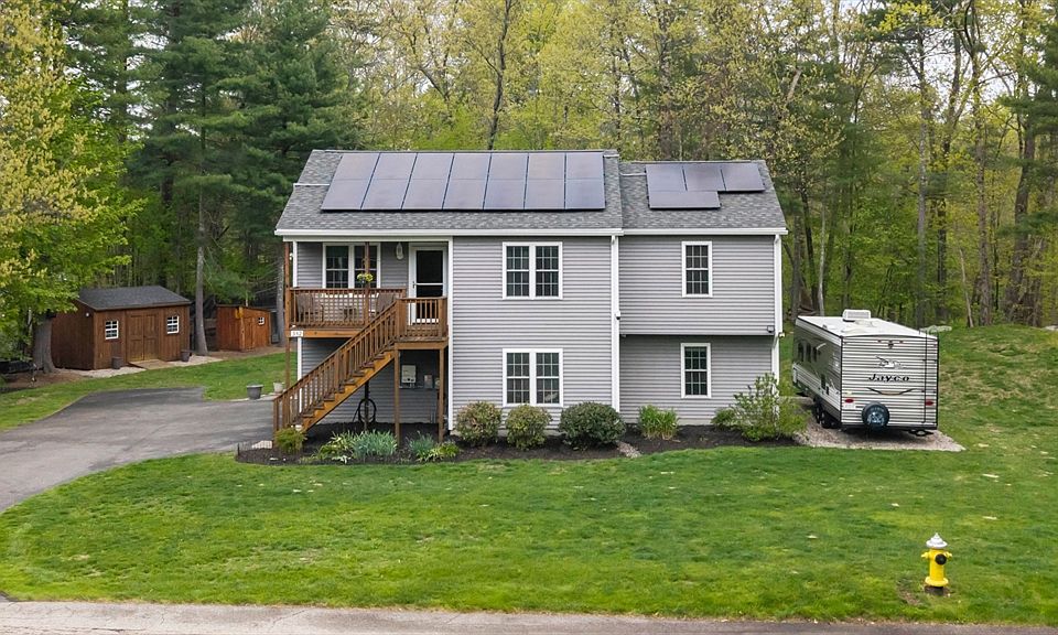 1st image of 352 Durfee St