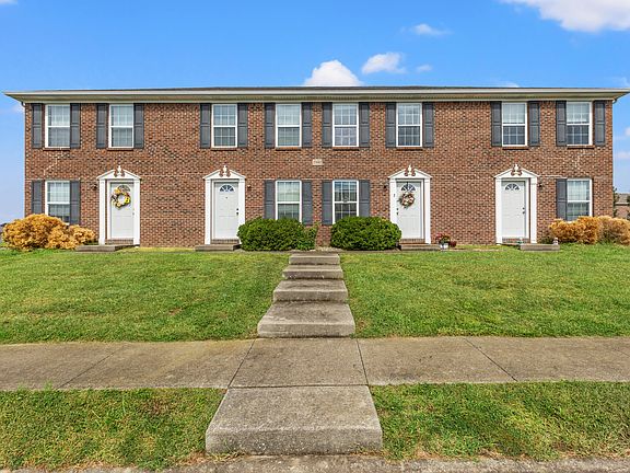 2nd image of 1040 Autumn Leaf Dr