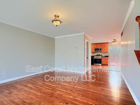 2nd image of 28 Ebbing Ct