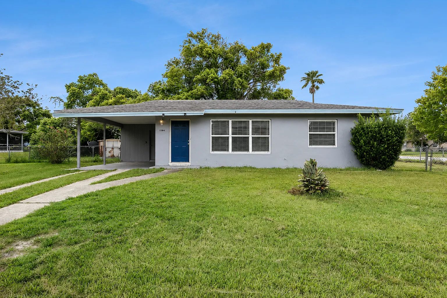 2 bed, 1.5 bath, 884 sqft, $1,500 — Photo 1
