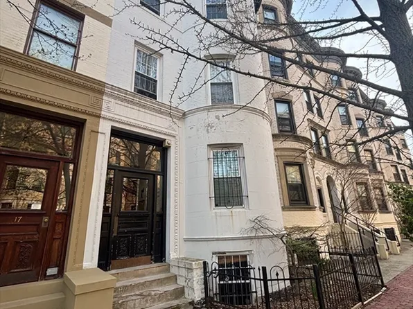 15 Blackwood St APT 1, Boston, MA 02115