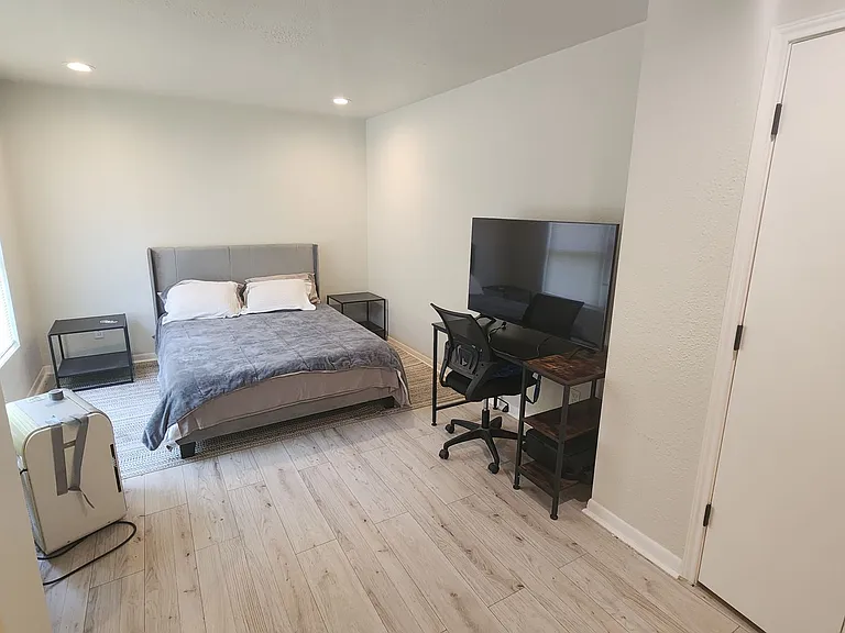 1005 W Martin Luther King Jr Blvd — Photo 33