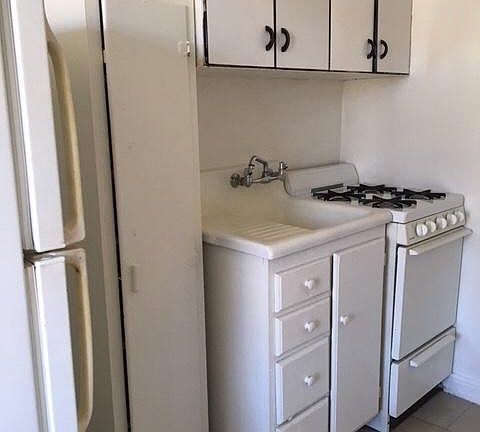 2nd image of 145 Harrigan Ct APT 8