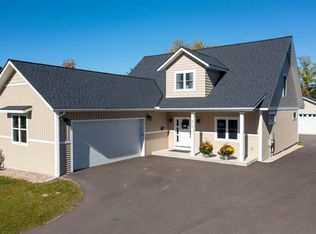 913 Grove St, Petoskey, MI 49770