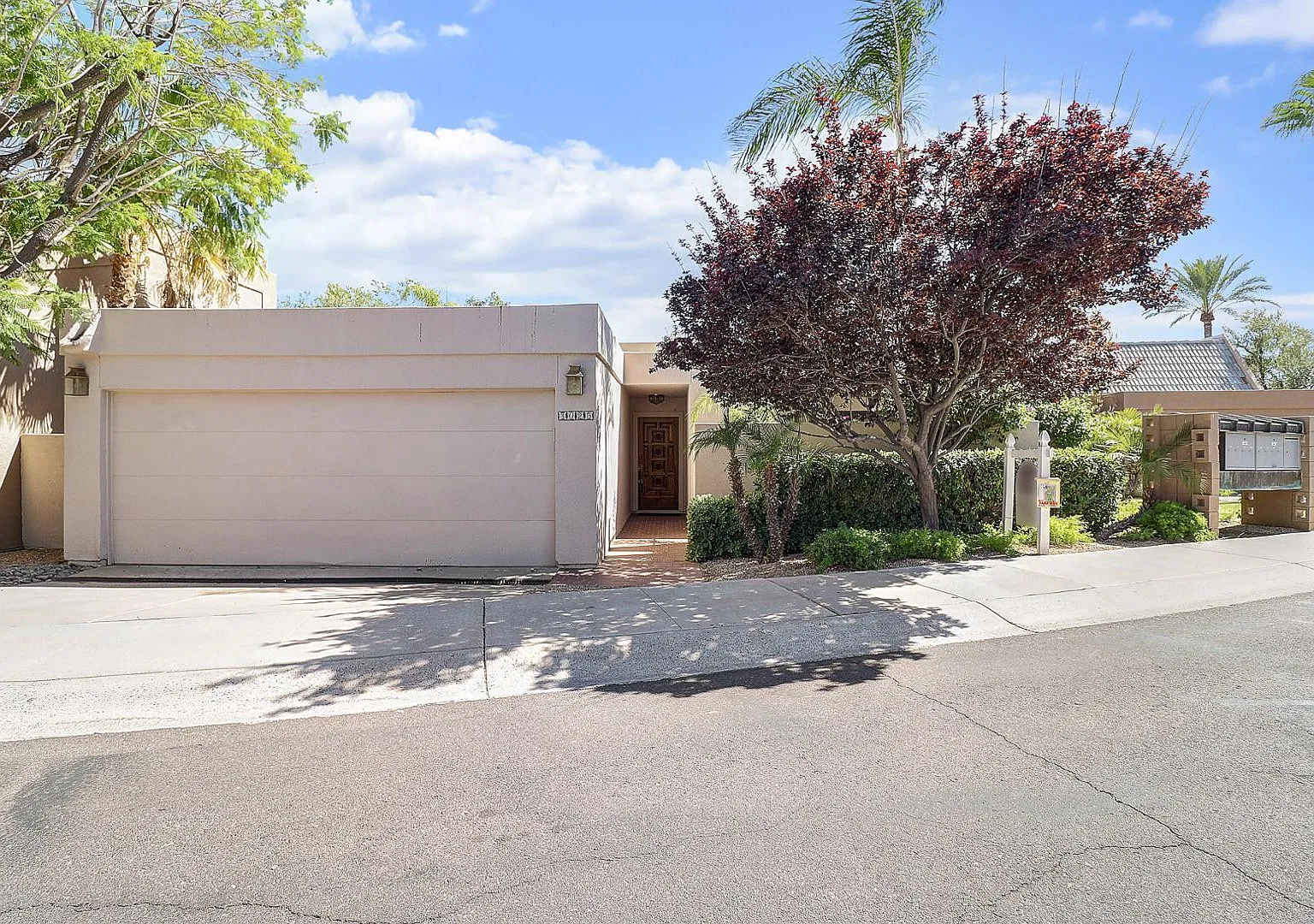 2 bed, 2.0 bath, 1448 sqft, $3,500 — Photo 2