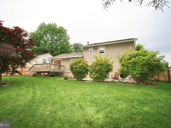 5th image of 115 Royal Oak Dr