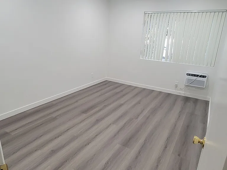 5305 Lindley Ave — Photo 13