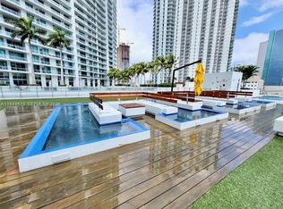 92 SW 3rd St APT 1808, Miami, FL 33130