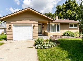 404 13th Ave NW, Rochester, MN 55901