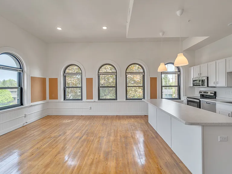Smith School Lofts — Photo 15