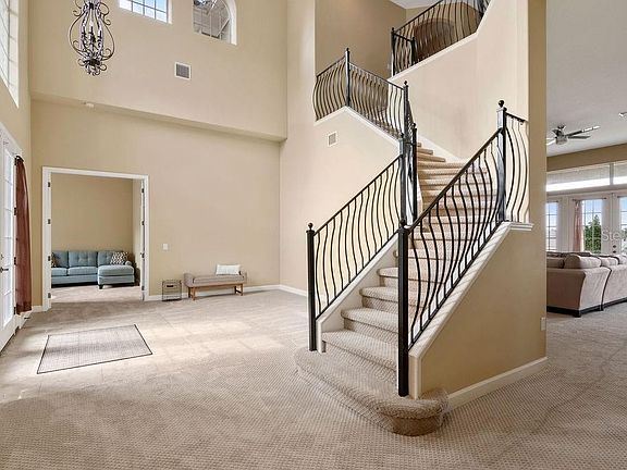 4th image of 336 Chelsea Ave