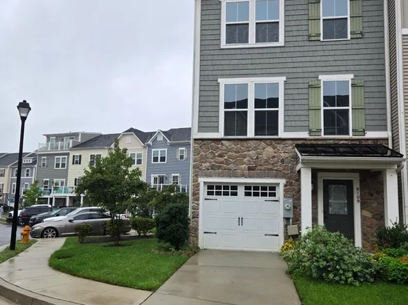 8109 Secluded Cove Ln, Dundalk, MD 21222