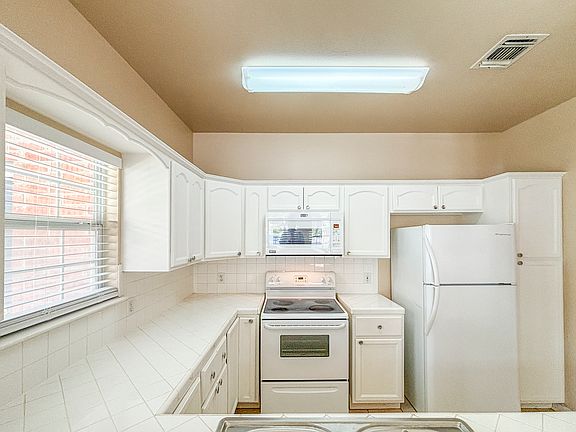 4th image of 64 Chapel Hill Cir #64