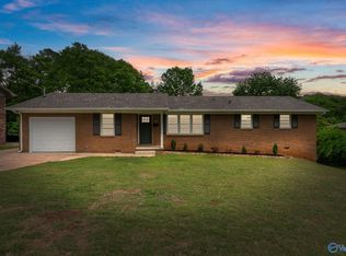 1930 Rosalie Ridge Dr NE, Huntsville, AL 35811