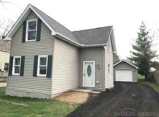 104 S Matteson St, Capac, MI 48014