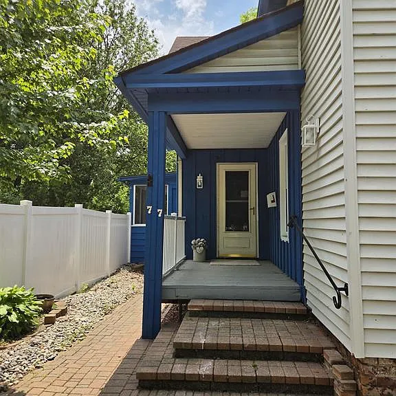77 Hubbard St — Photo 1