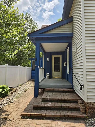 77 Hubbard St Photo 1