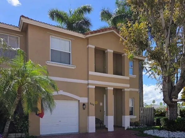 846 NW 135th Ter, Pembroke Pines, FL 33028