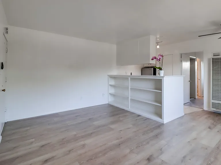 1024 Turquoise St #A — Photo 10