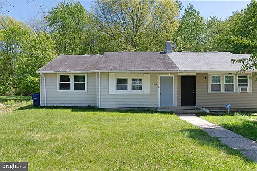 219 Kinsley Rd Photo 1