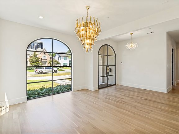 4th image of 3833 Wentwood Dr