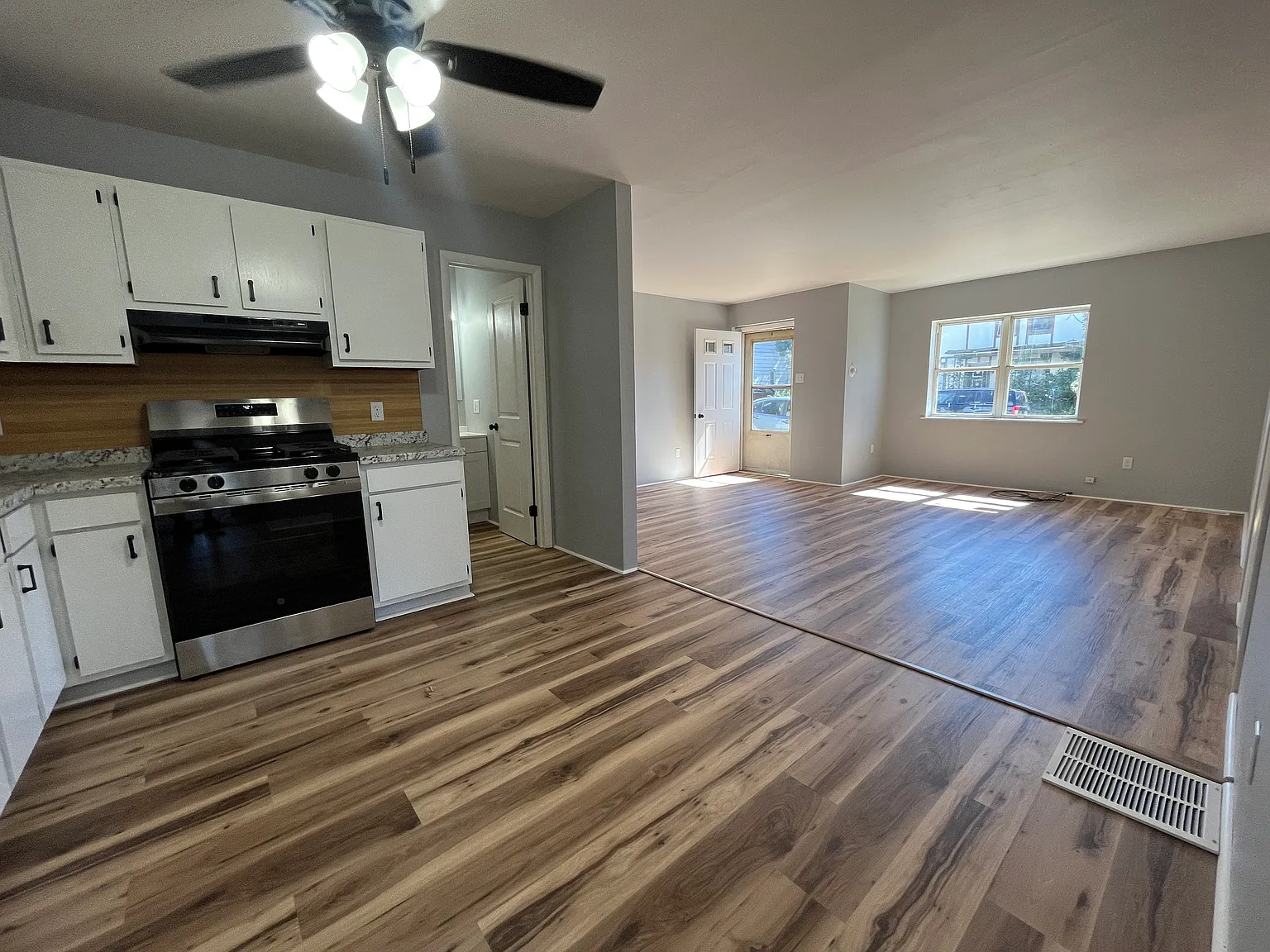2 bed, 815 sqft, $1,125 — Photo 4