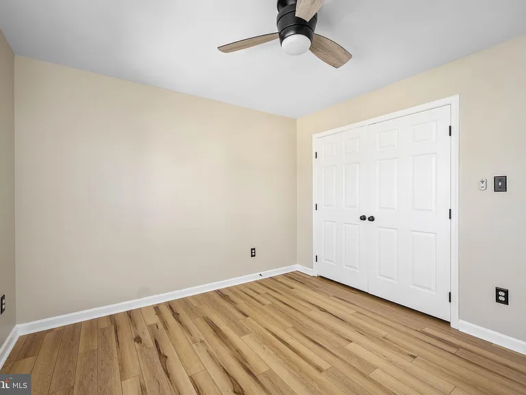 9320 Birch Cliff Dr — Photo 34