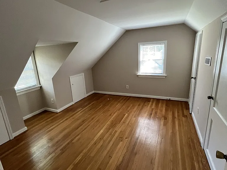 Upstairs Bedroom 4