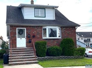 366 Kingsland Ave #2, Lyndhurst, NJ 07071