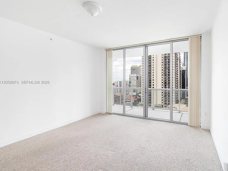 1111 SW 1st Ave #2423 — Photo 15