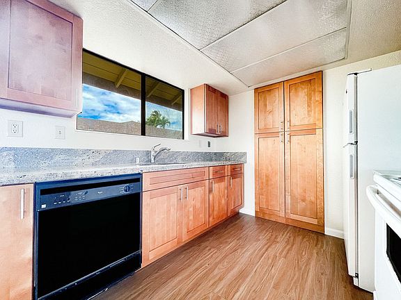 3rd image of 98-1731D Kaahumanu St