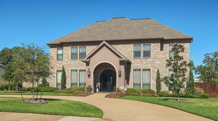 1st image of 1119 Royal Adelade Dr