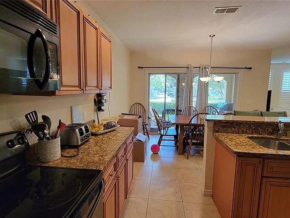 5th image of 14 Meridian Dr
